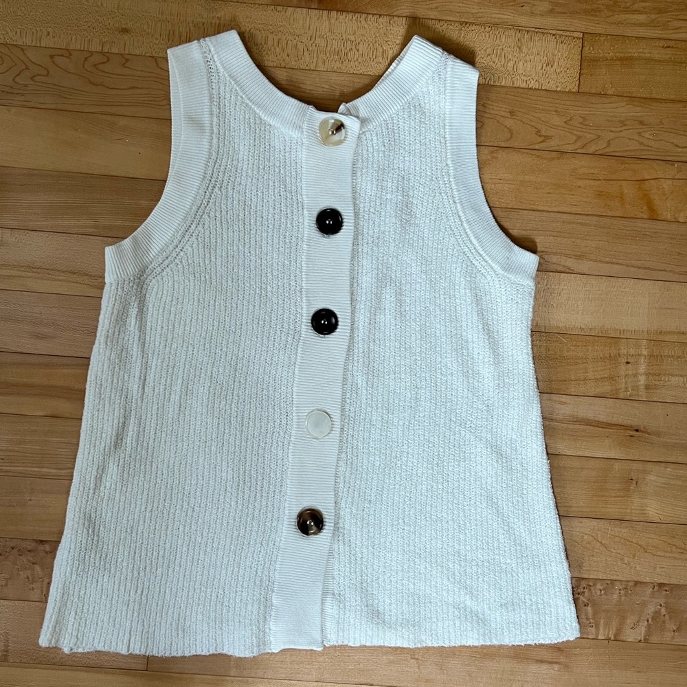 Gorgeous knit tank